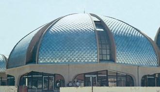 Bakü Şark Pazarı Ve Oteli / Azerbaycan